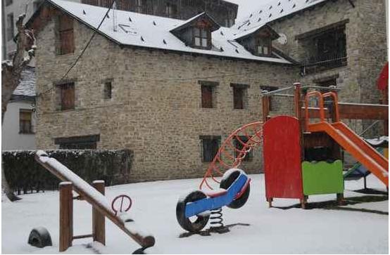 Borda Felices Hostel Broto Kültér fotó