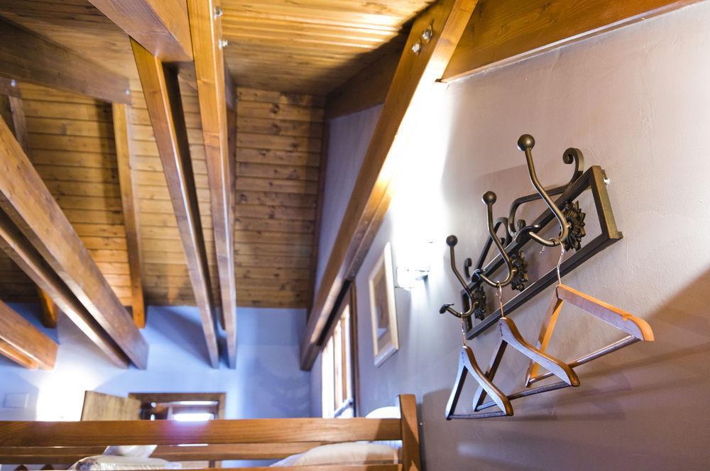 Borda Felices Hostel Broto Kültér fotó