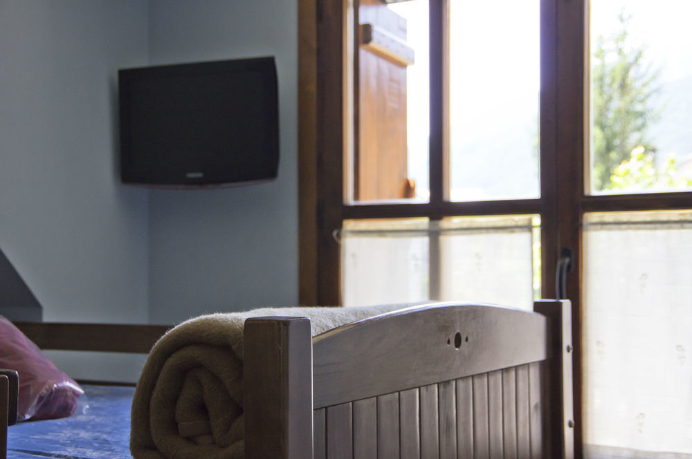 Borda Felices Hostel Broto Kültér fotó